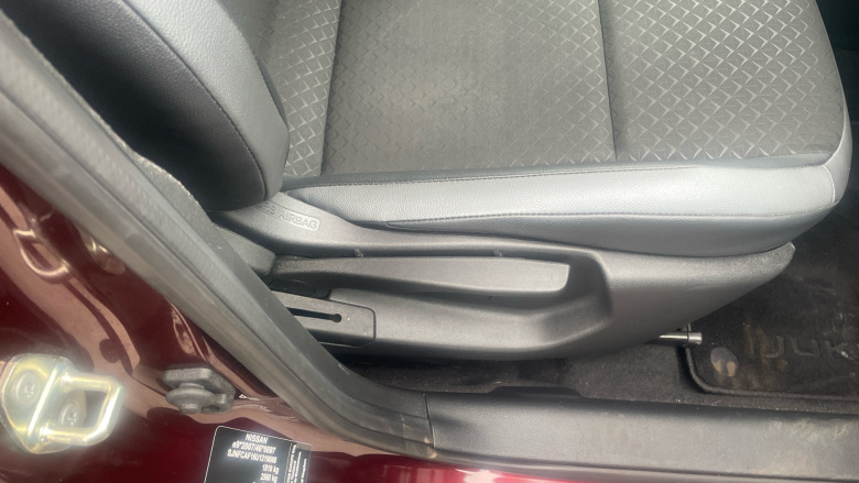 Nissan Juke 1.6 Hybrid N-Connecta 5dr Auto Hybrid Hatchback